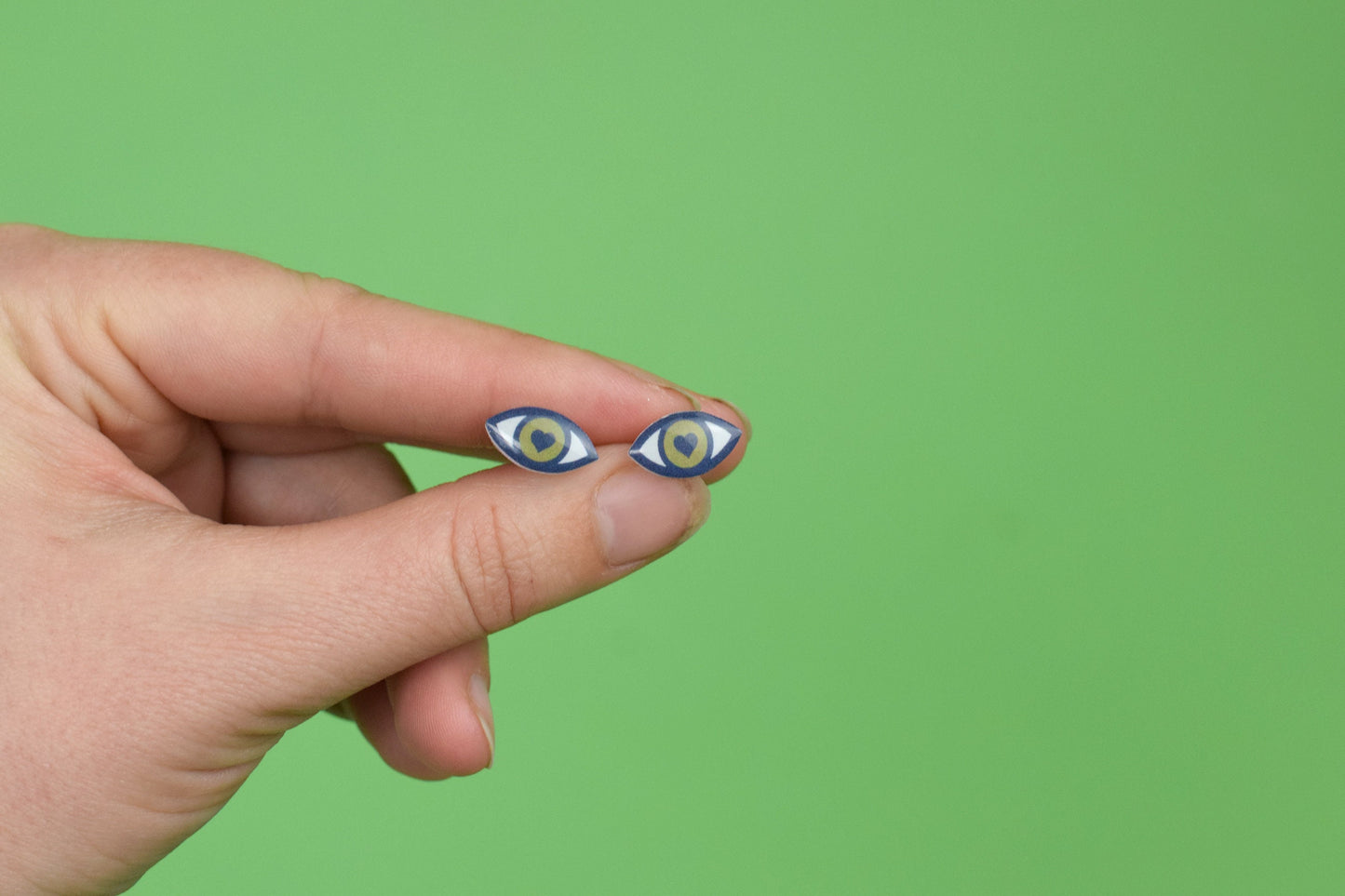 Tiny Eye love earrings, Optometry Gift, Optometrist, Eye Dr Gift, Eye, Doctor